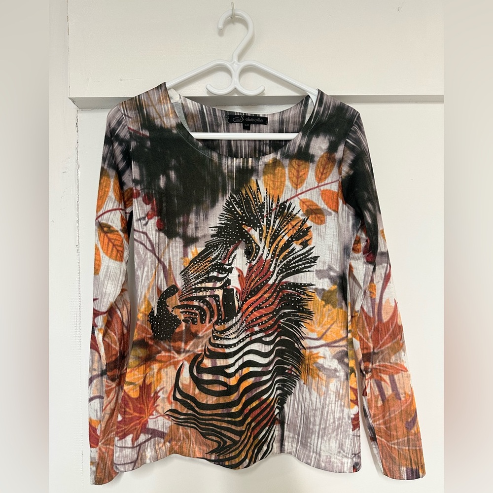 Studio Mode Graphic Top With Bling